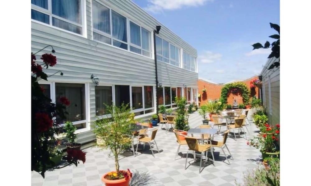 Globe Hotel Колчестър Екстериор снимка