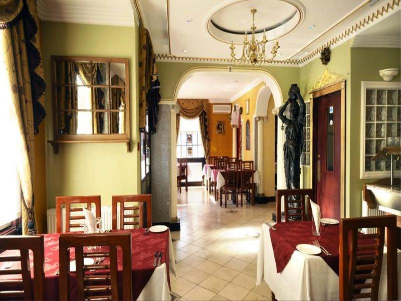 Globe Hotel Колчестър Екстериор снимка